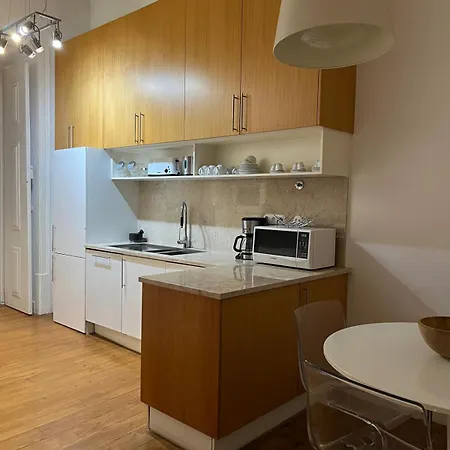 Private Comfortable In Chiado Hotell *